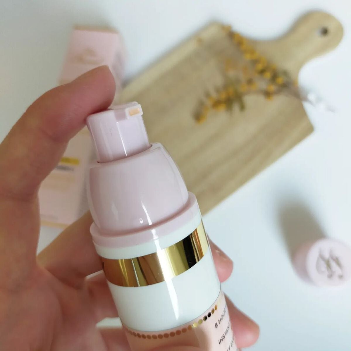 ボーン ディス ウェイ グロウ モイスチュアライジング メイクアップ プライマー/Too Faced/化粧下地を使ったクチコミ(3枚目)