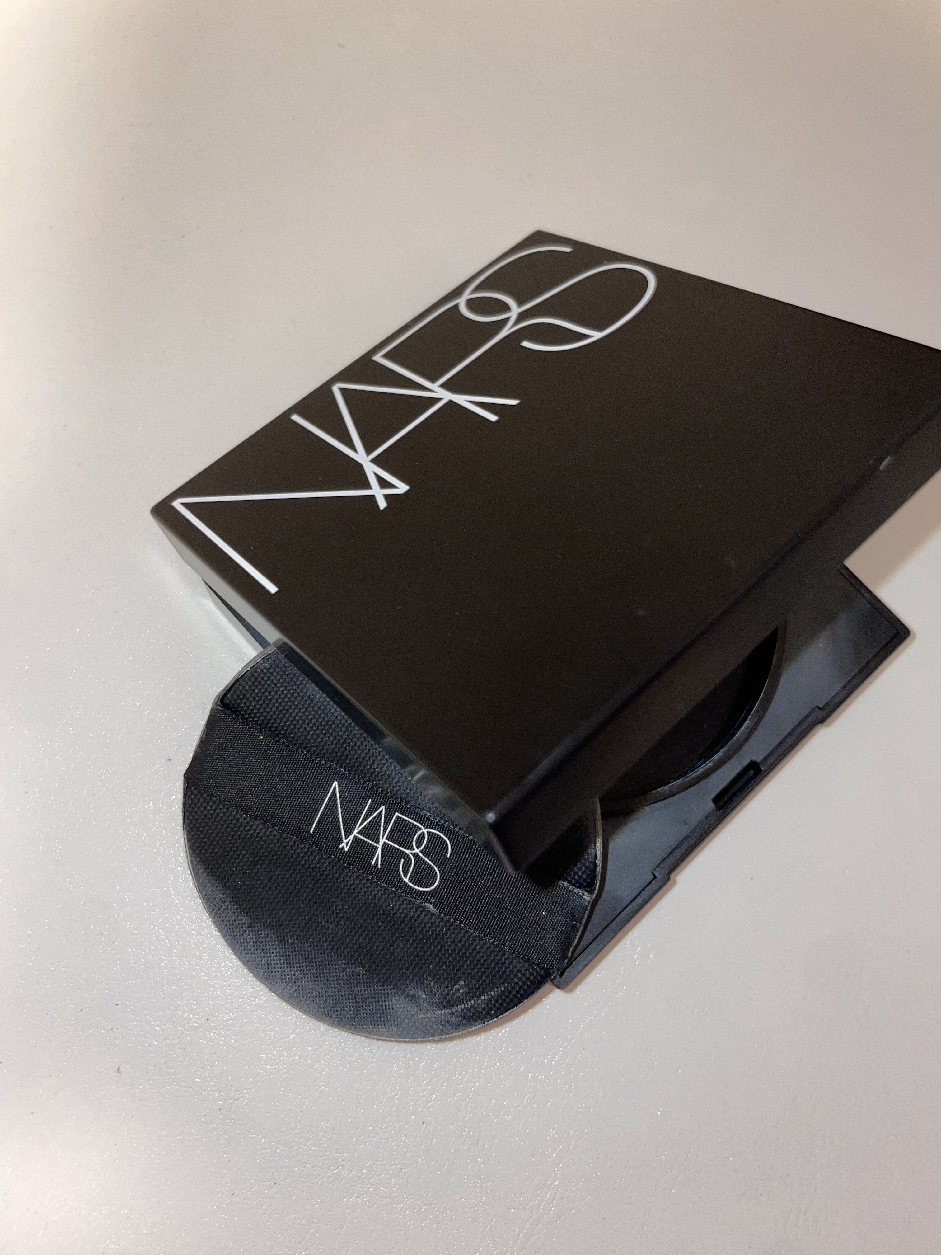 ナチュラルラディアント ロングウェア クッションファンデーション/NARS/クッションファンデーションを使ったクチコミ（1枚目）