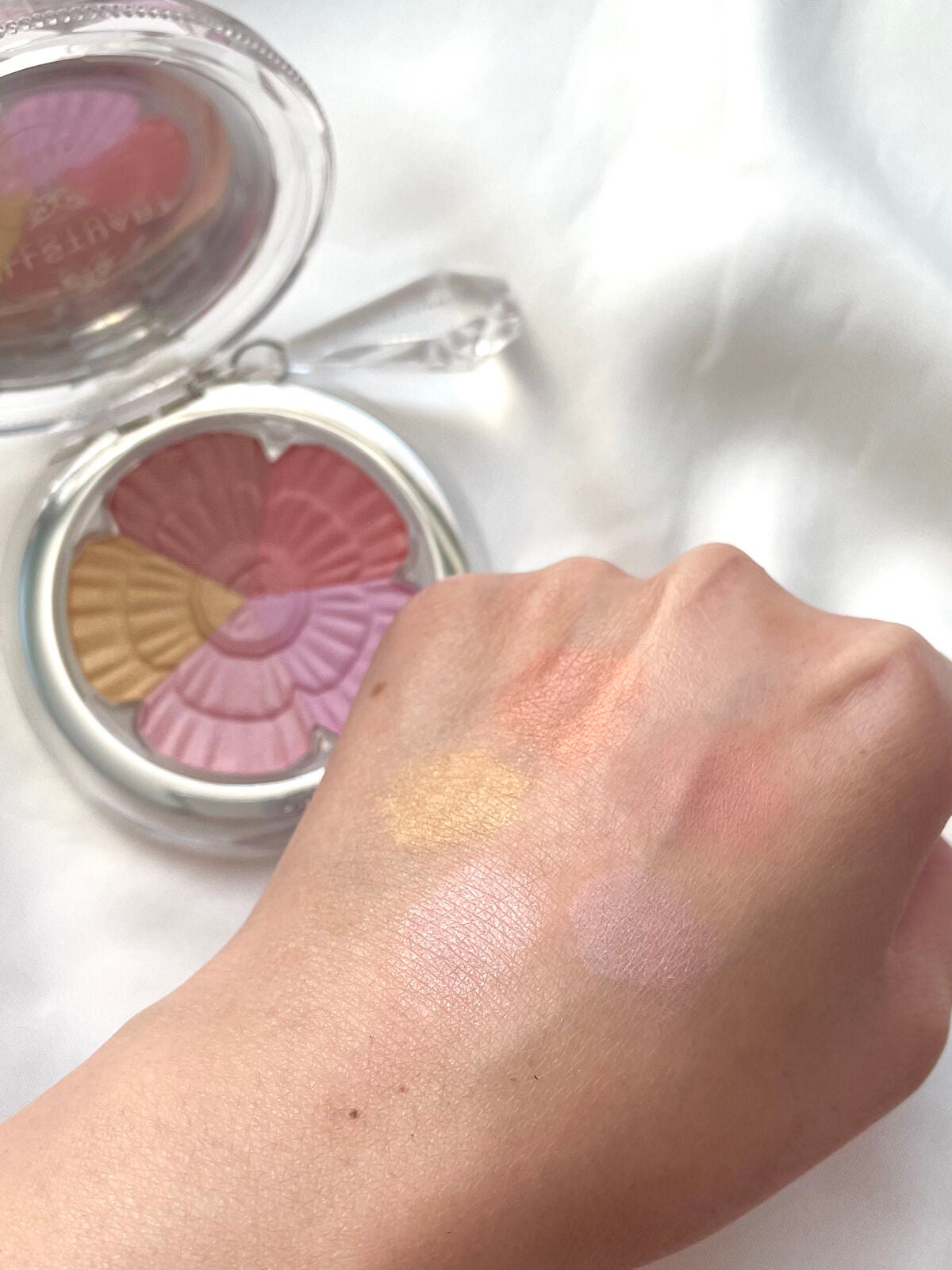 ジルスチュアート ブルーム ミックスブラッシュ コンパクト/JILL STUART/パウダーチークを使ったクチコミ(3枚目)