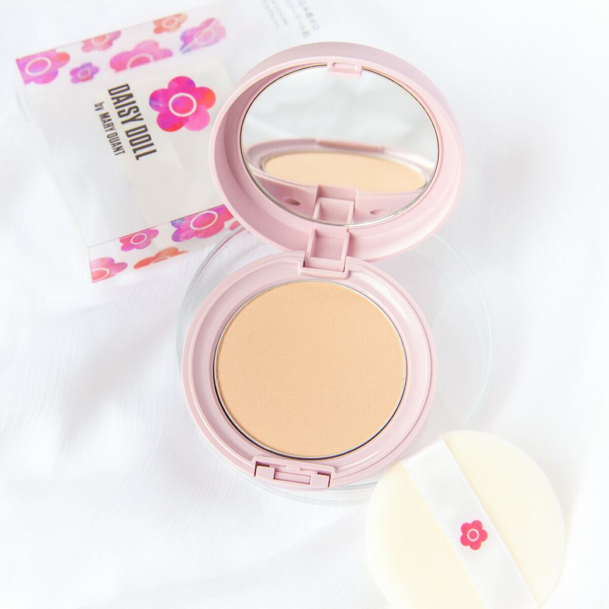 フェイス パウダー 02 ピンクオークル/DAISY DOLL by MARY QUANT/プレストパウダーを使ったクチコミ（2枚目）