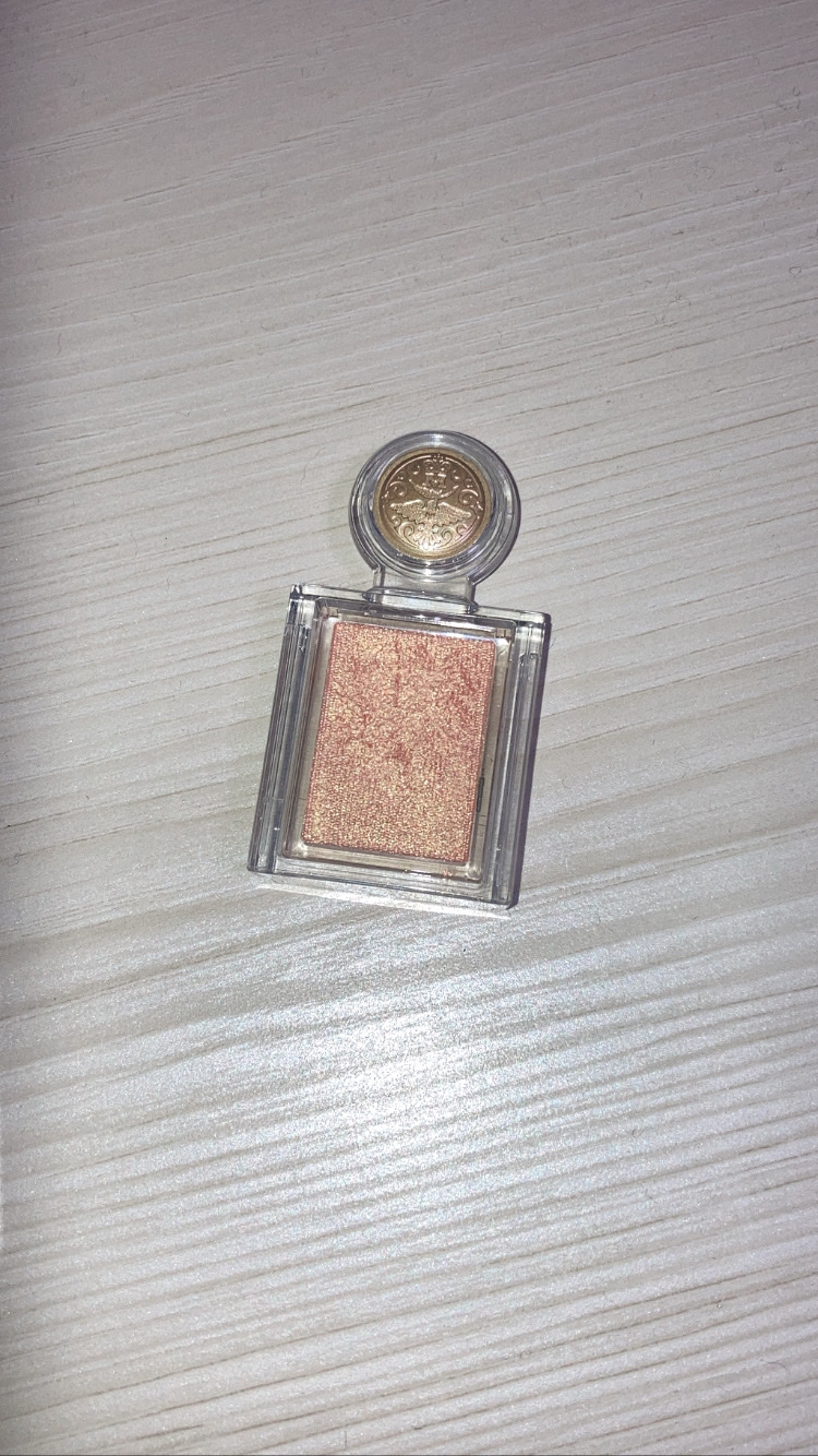 シャドーカスタマイズ/MAJOLICA MAJORCA/単色アイシャドウを使ったクチコミ（2枚目）