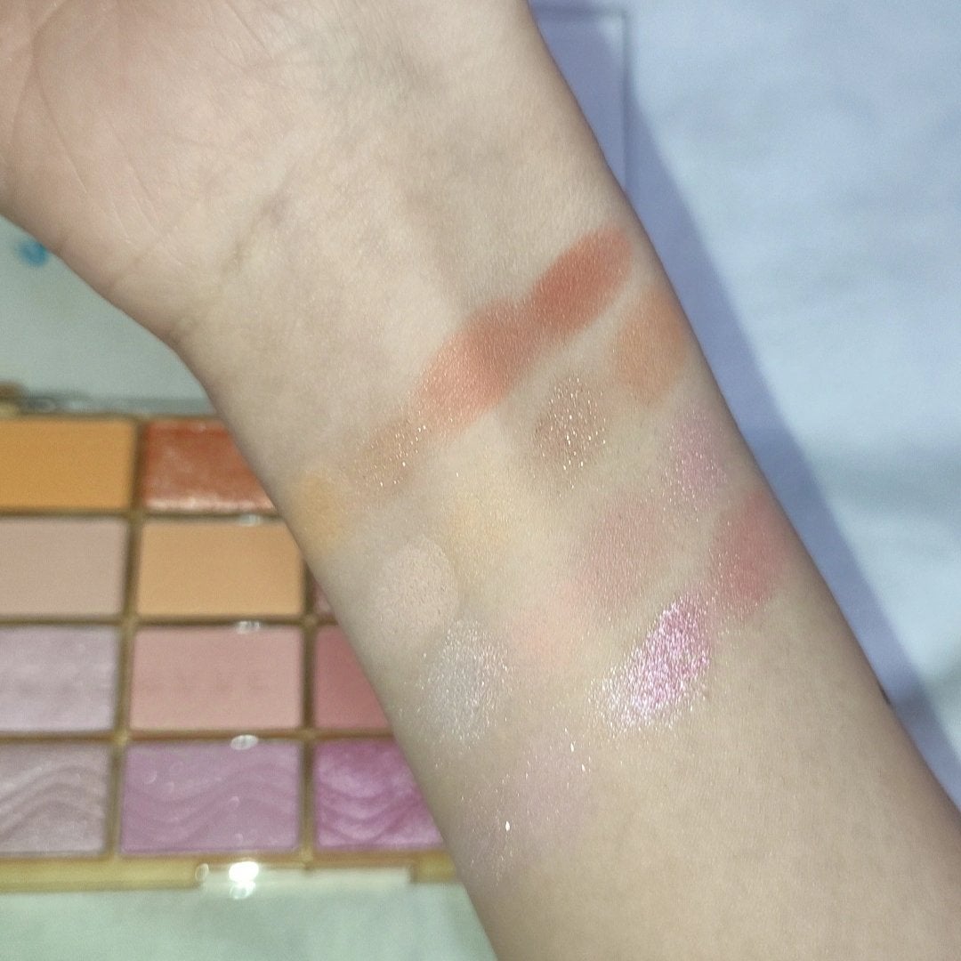 ソフトブラーリングアイパレット/wakemake/アイシャドウパレットを使ったクチコミ(5枚目)