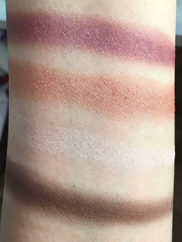 UR GLAM　VELVET EYE COLOR PALETTE/U R GLAM/パウダーアイシャドウを使ったクチコミ（3枚目）