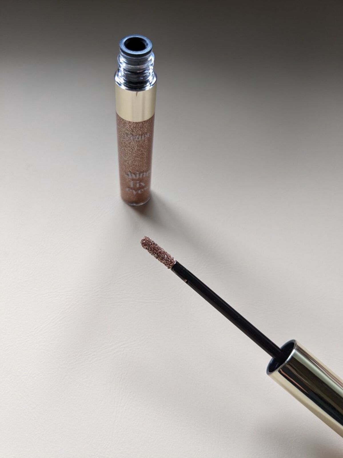 シャインフィックス アイズグリッター/ETUDE/グリッターを使ったクチコミ（3枚目）