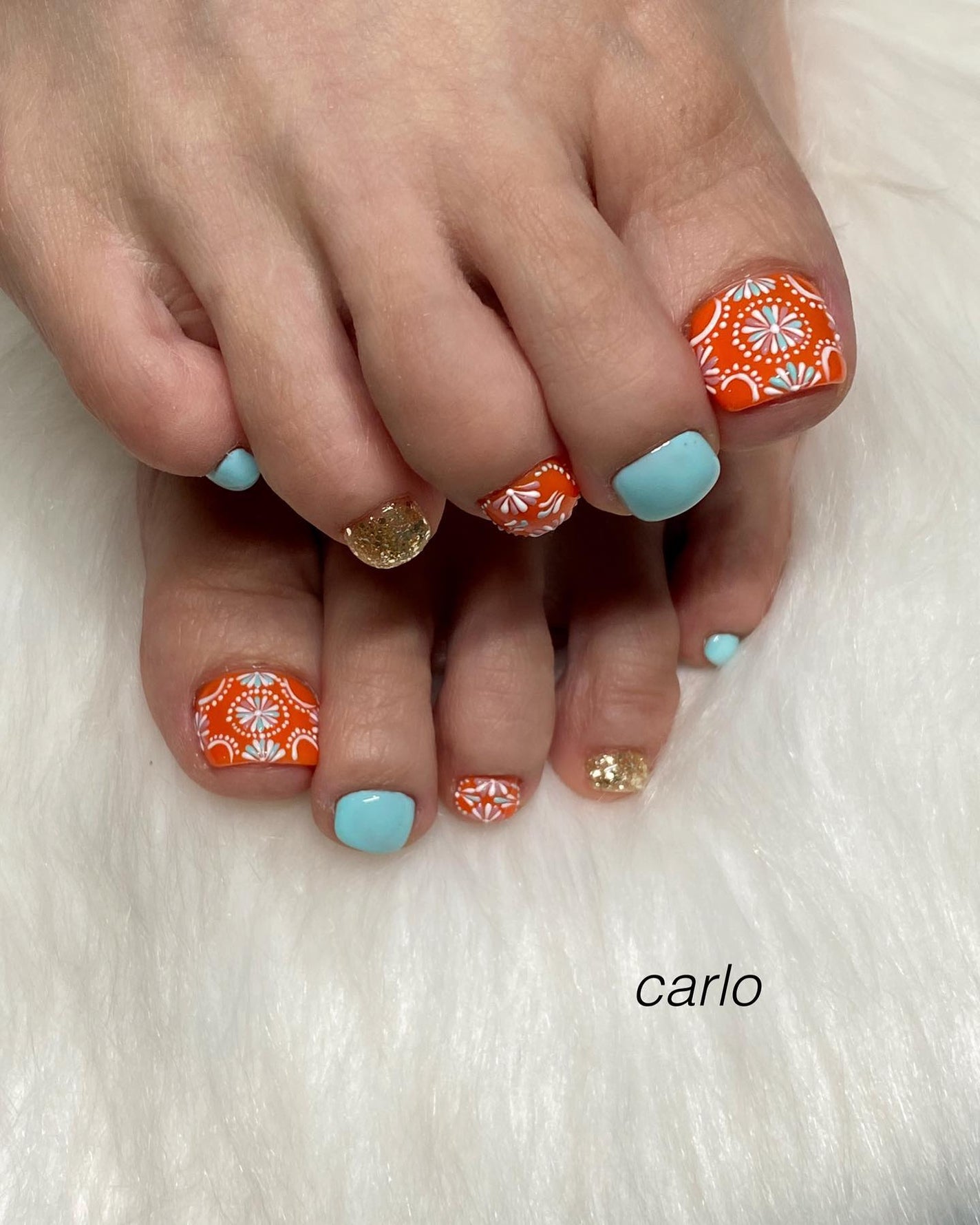 YUKA on LIPS 「【✴︎4本art】所沢市ネイルサロン|Carlo.原色系のカラ..」(2枚目)