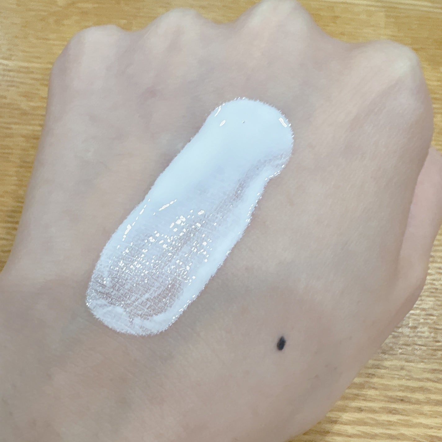 エアリーサンセラム/COSNORI/日焼け止めローションを使ったクチコミ(3枚目)