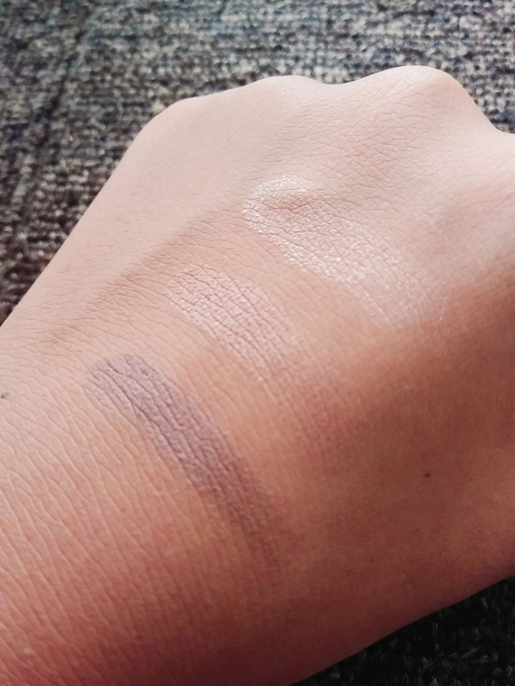 トーンアップアイシャドウ/CEZANNE/アイシャドウパレットを使ったクチコミ(3枚目)