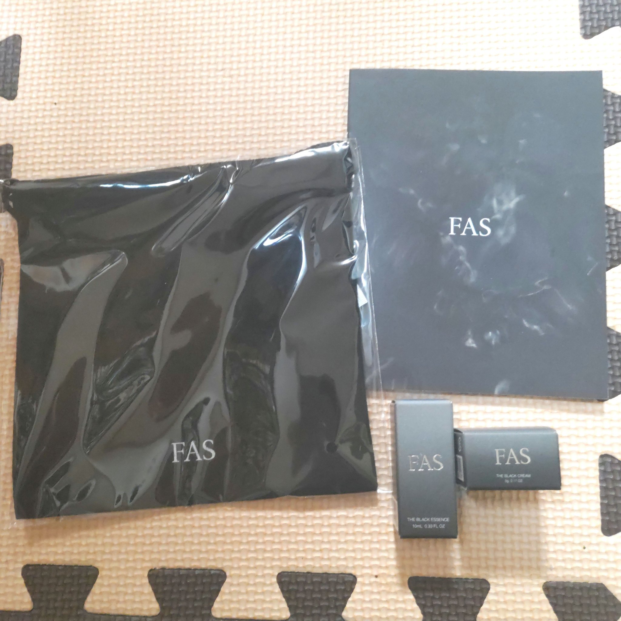 ザ ブラック エッセンス/FAS/化粧水を使ったクチコミ（1枚目）