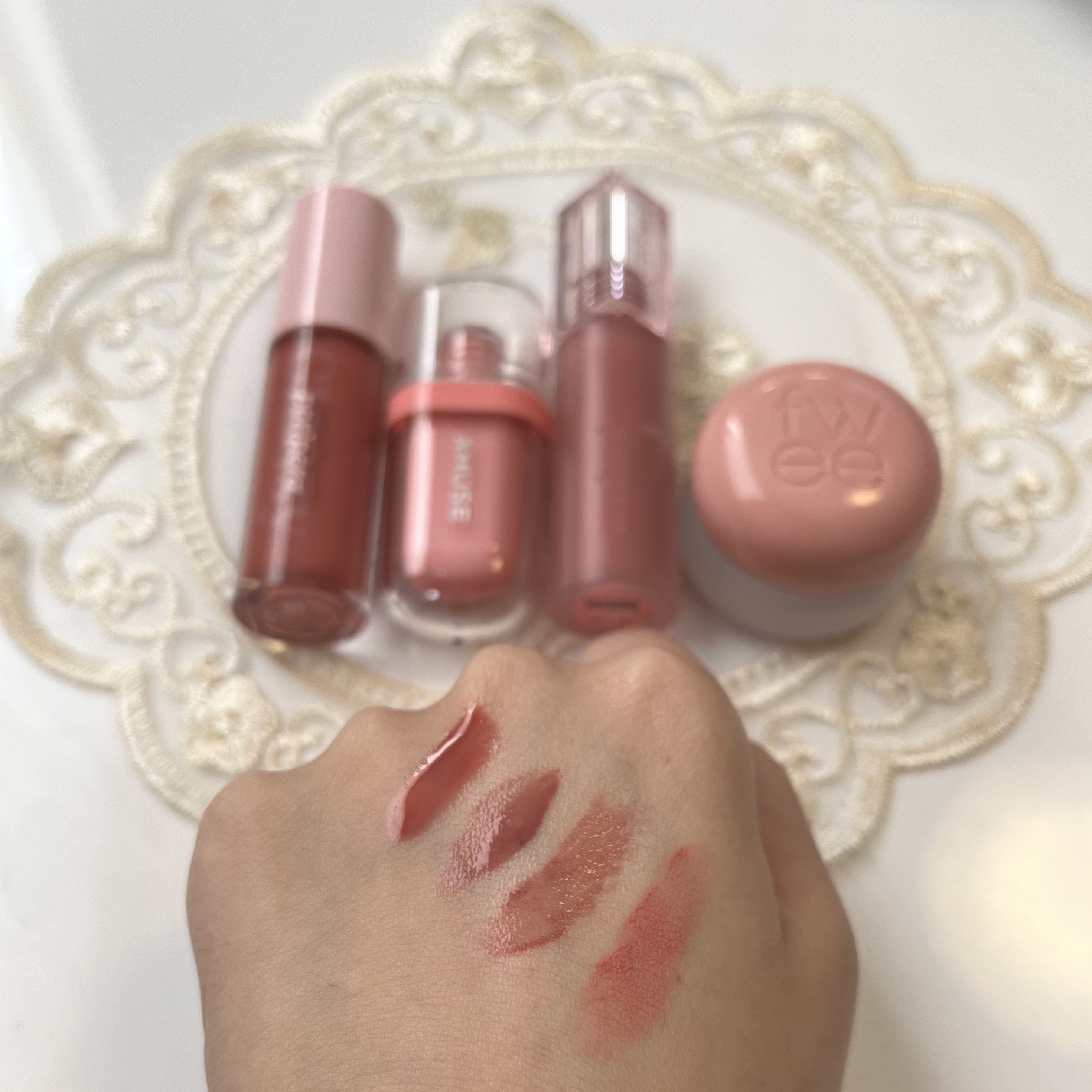 インク グラスティング リップ グロス/PERIPERA/リップグロスを使ったクチコミ（3枚目）