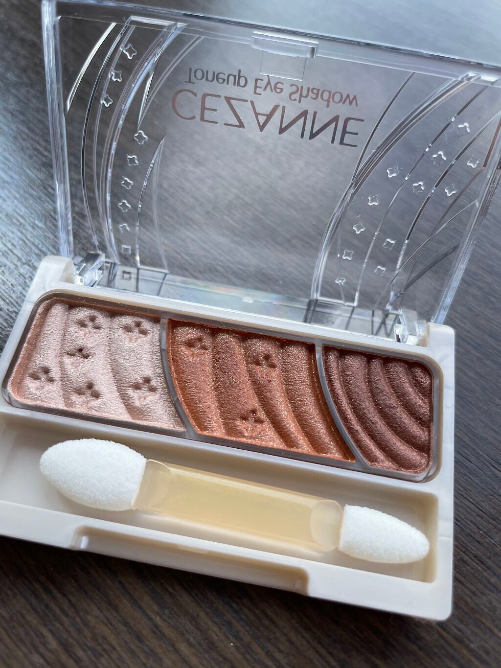 トーンアップアイシャドウ/CEZANNE/アイシャドウパレットを使ったクチコミ(1枚目)