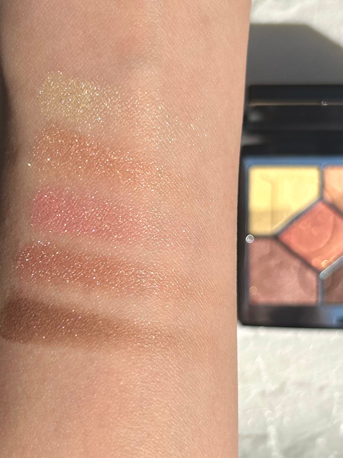 ディオールショウ サンク クルール/Dior/アイシャドウを使ったクチコミ(3枚目)