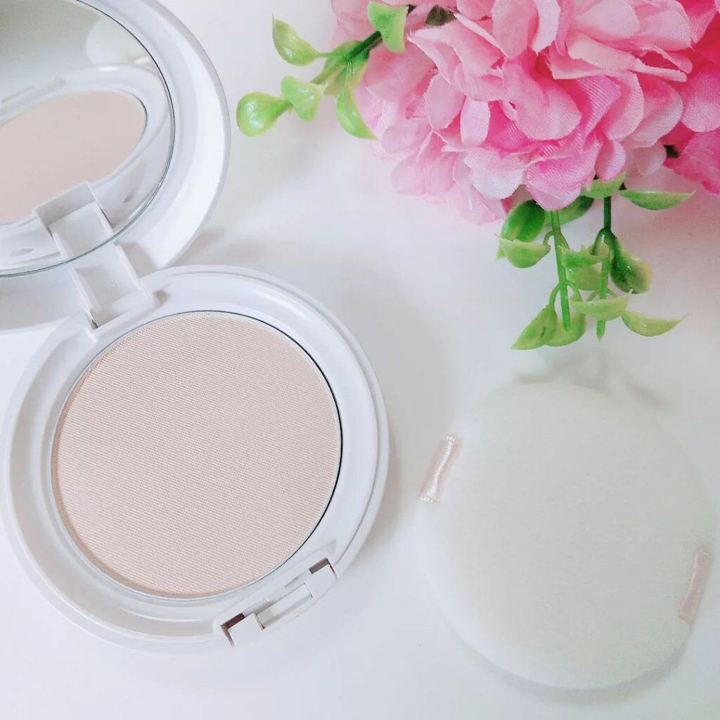 さくら on LIPS 「ビタミンC誘導体VC-IP(保湿成分)配合のフェイスパウダー❗..」(4枚目)