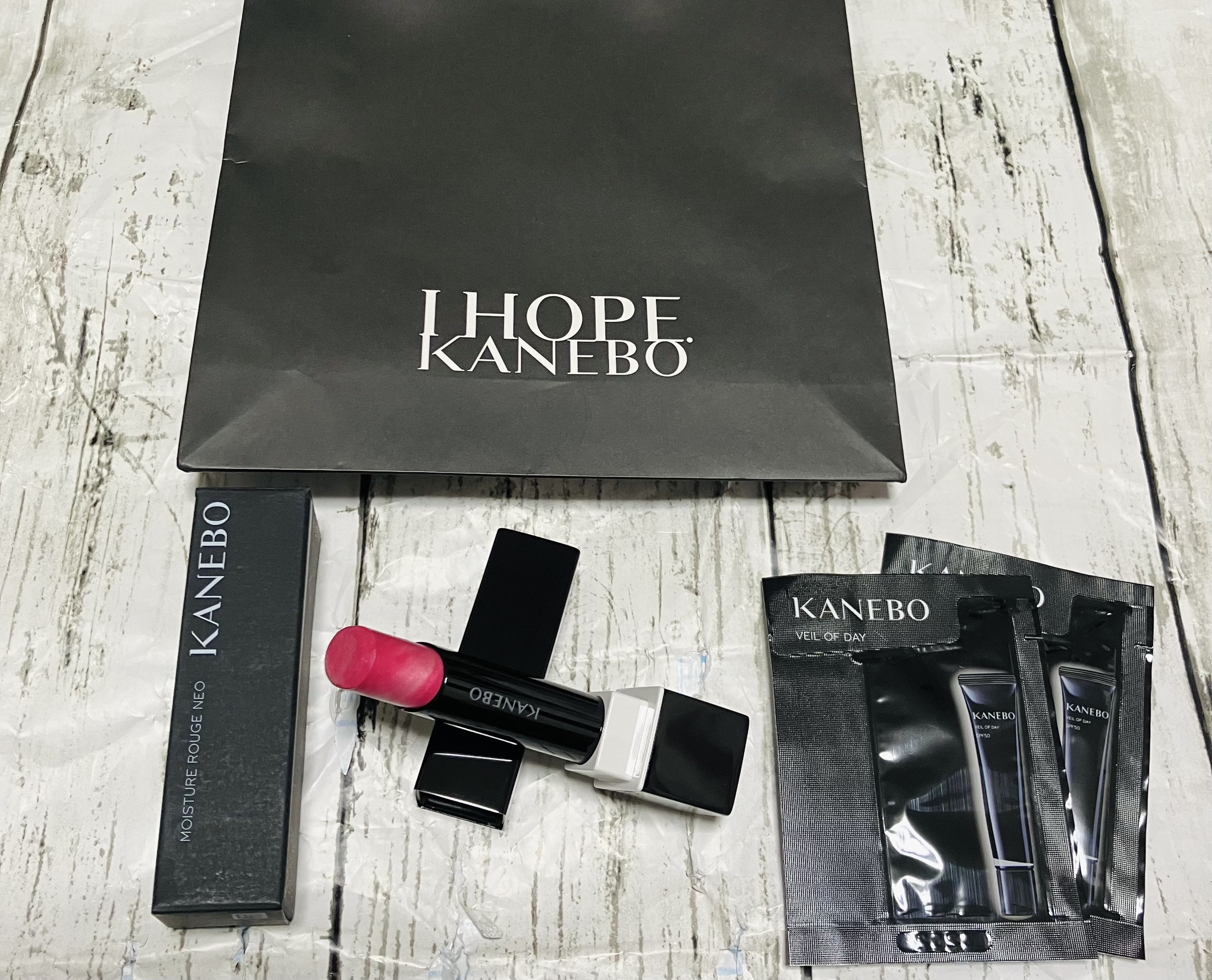 ルージュスターヴァイブラント/KANEBO/口紅を使ったクチコミ（1枚目）