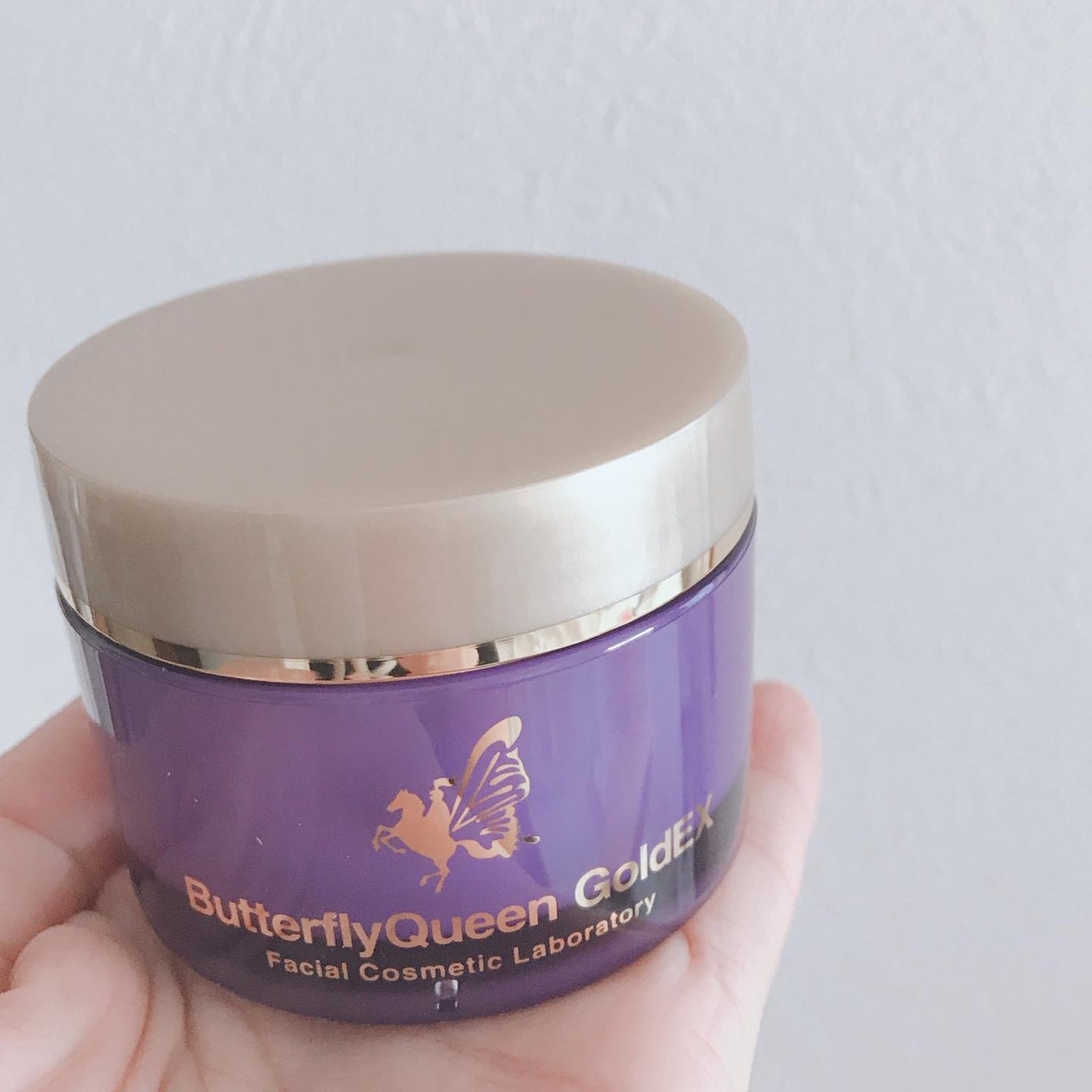 バタフライクイーン ゴールドエクストラ/フェイシャルコスメティック研究所/オールインワン化粧品を使ったクチコミ(2枚目)