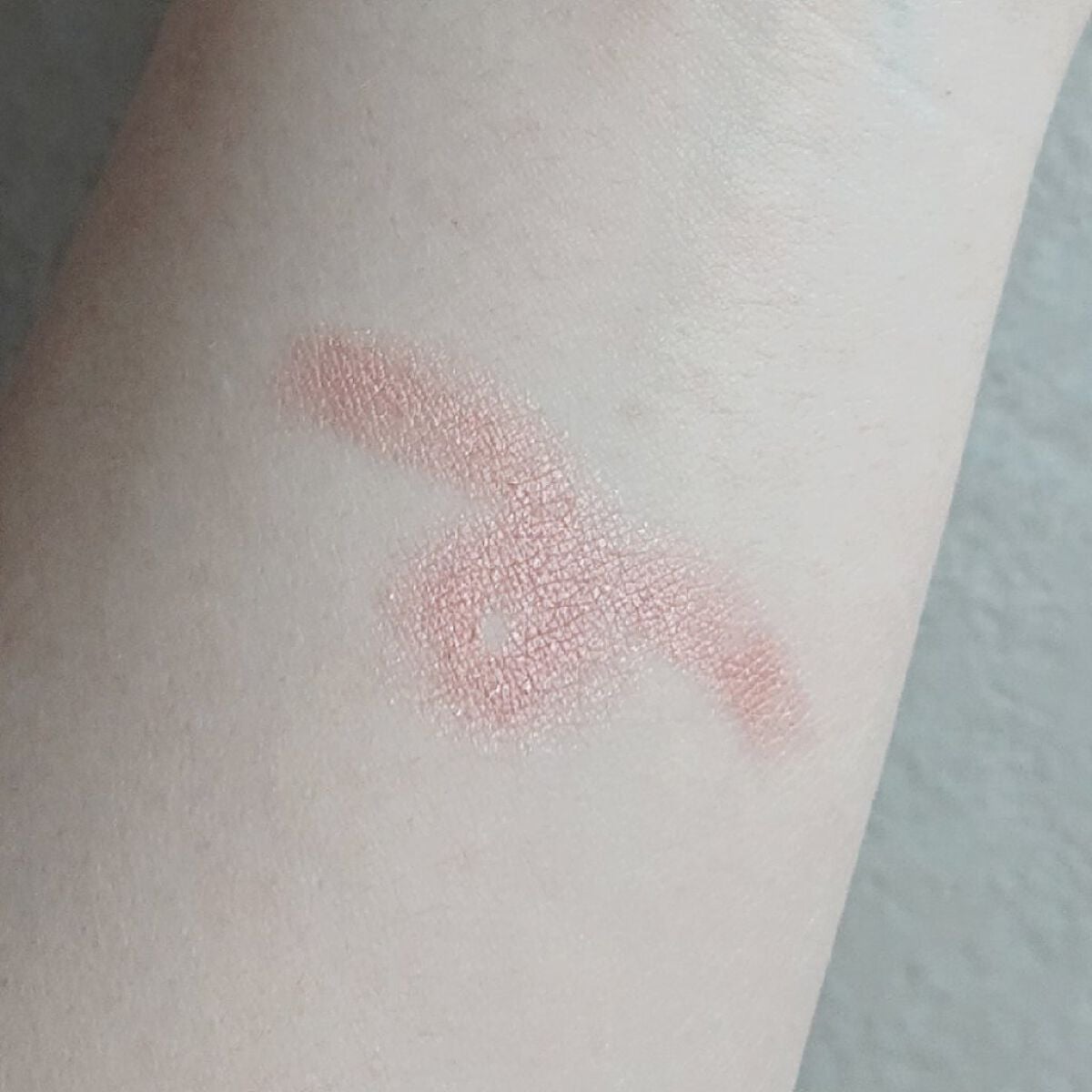 グリームオンフィットシャドウ/excel/スティックアイシャドウを使ったクチコミ(2枚目)