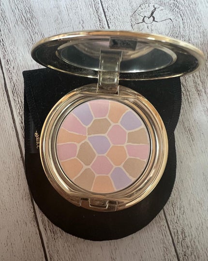 ラ プードル オートニュアンス/Elégance/プレストパウダーを使ったクチコミ(1枚目)