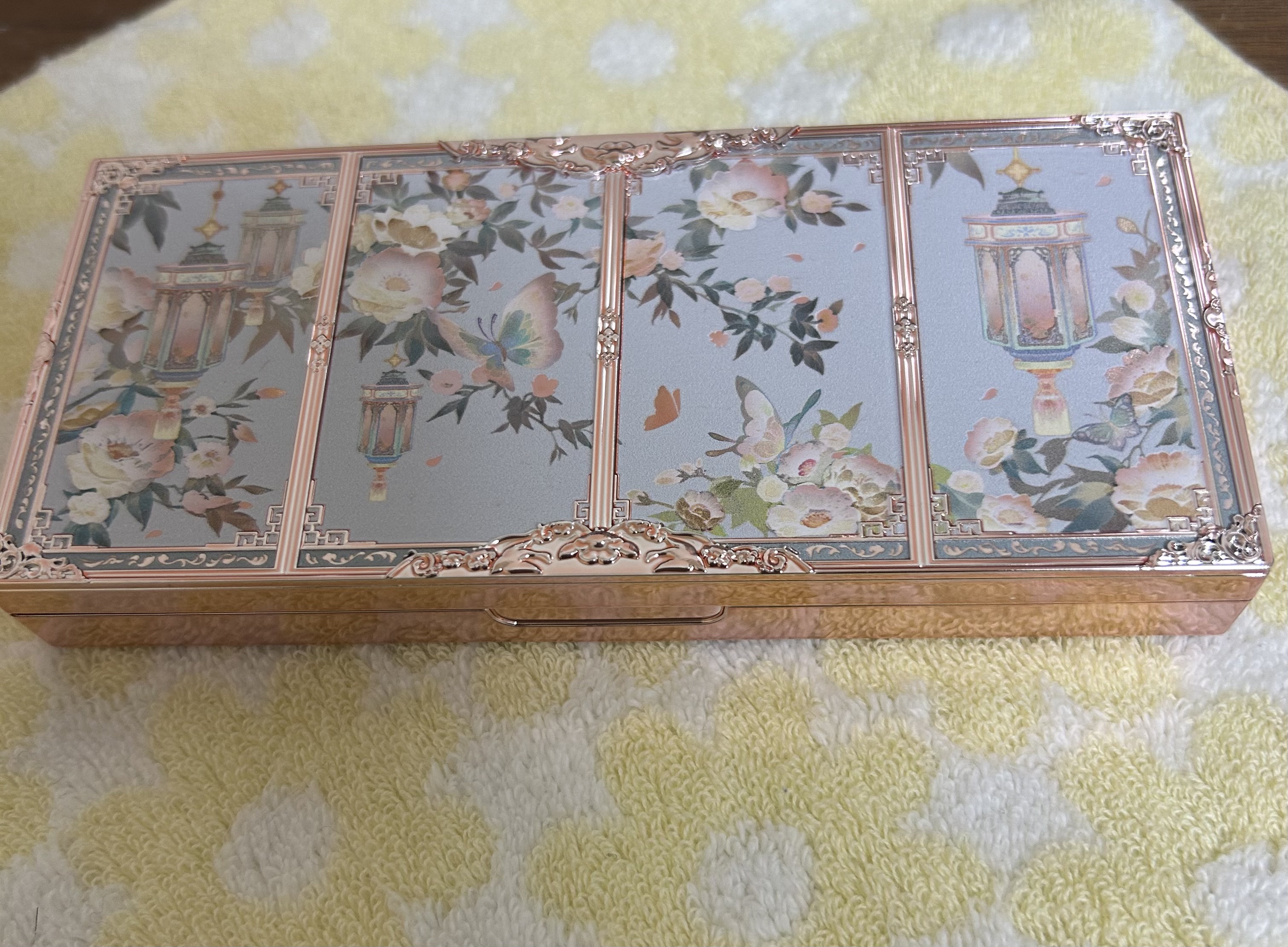 ミッドサマーフェアリーテイルズ コレクション ベルベットチークブラッシュ/FlowerKnows/パウダーチークを使ったクチコミ（3枚目）