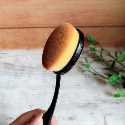 春姫ファンデーションブラシ(オーバル型)/DAISO/メイクブラシを使ったクチコミ(2枚目)