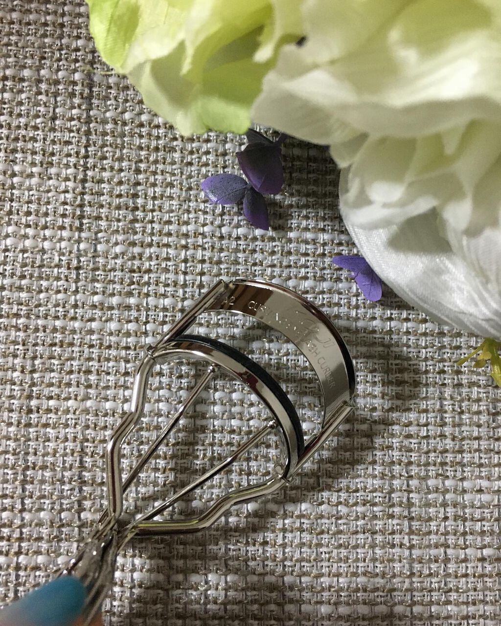 nao on LIPS 「カービングアイラッシュカーラー1,980円............」(3枚目)