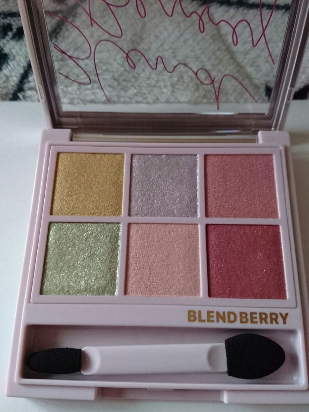 オーラクリエイション/BLEND BERRY/アイシャドウパレットを使ったクチコミ(3枚目)