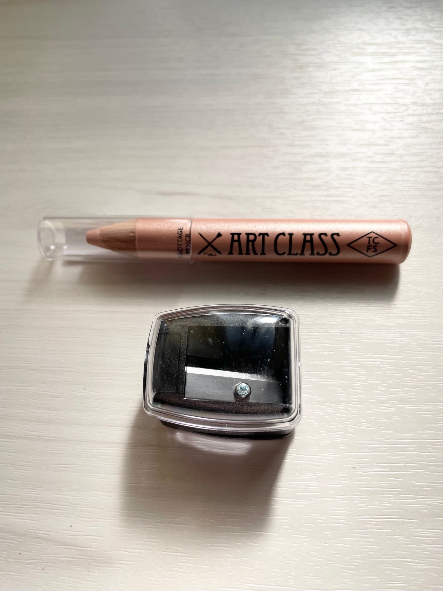 アートクラス フロッタージュペンシル/too cool for school/スティックアイシャドウを使ったクチコミ(1枚目)