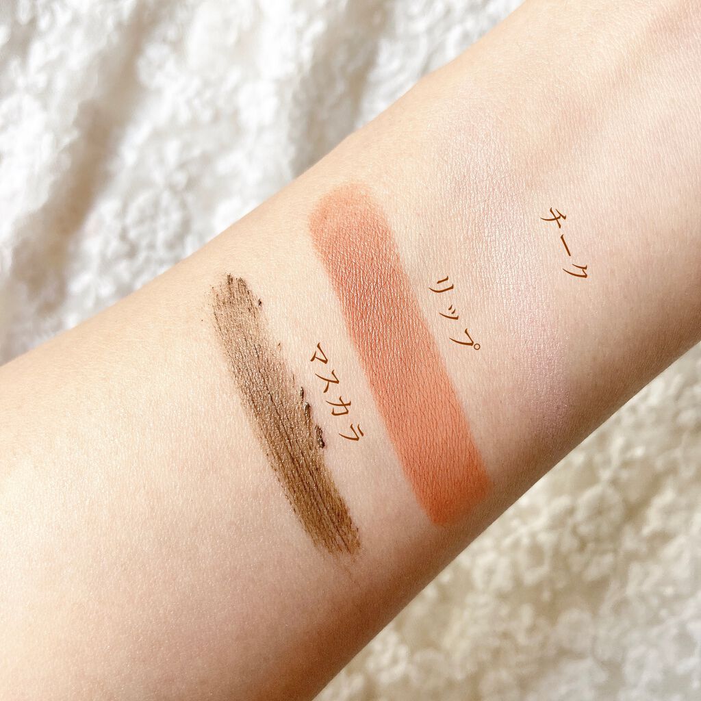 ルージュ アリュール ヴェルヴェット ル リオン ドゥ シャネル/CHANEL/口紅を使ったクチコミ（3枚目）