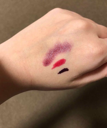 NYX Professional Makeup ストリクトリー ビニール リップグロスのクチコミ「NYXのストリクトリー ビニール リップグロス / 01 カラー・ ナイト ウォーカーとバター.....」（2枚目）