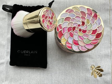 メテオリット ビーユ/GUERLAIN/フェイスパウダーを使ったクチコミ(6枚目)