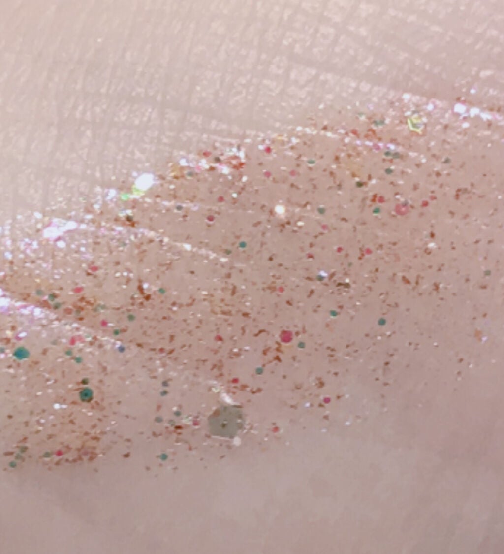 リキッド グリッター シャドウ/rom&nd/グリッターを使ったクチコミ(3枚目)