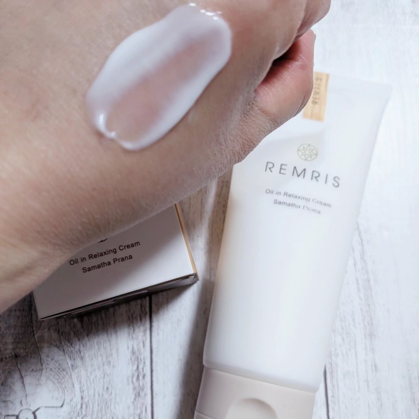 オイルinリラクシングクリーム/REMRIS/ボディクリームを使ったクチコミ（2枚目）