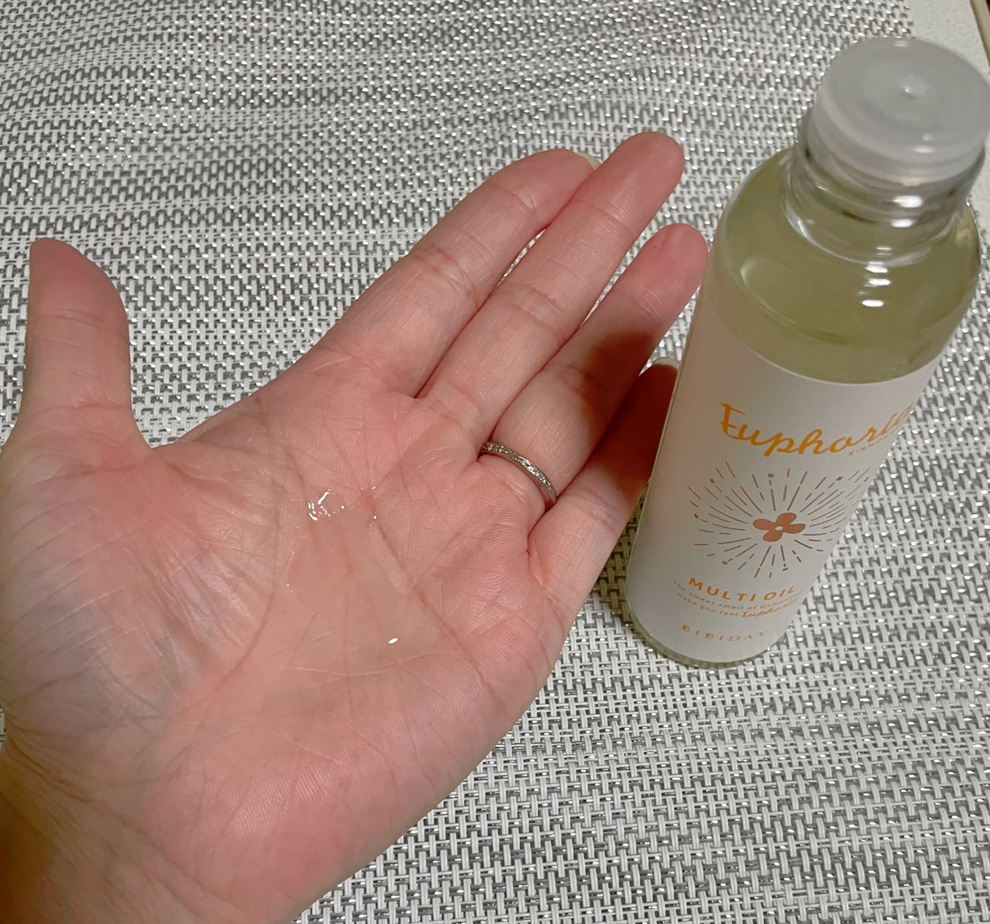 ユーフォリア・キンモクセイ マルチオイル/BIBIDAY/ヘアオイルを使ったクチコミ(4枚目)