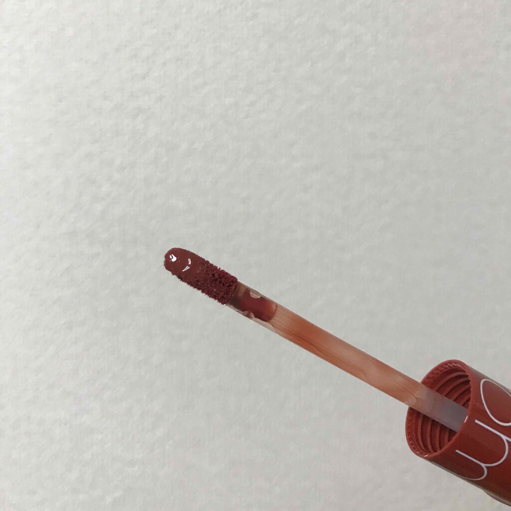 ジューシーラスティングティント/rom&nd/リップティントを使ったクチコミ(4枚目)