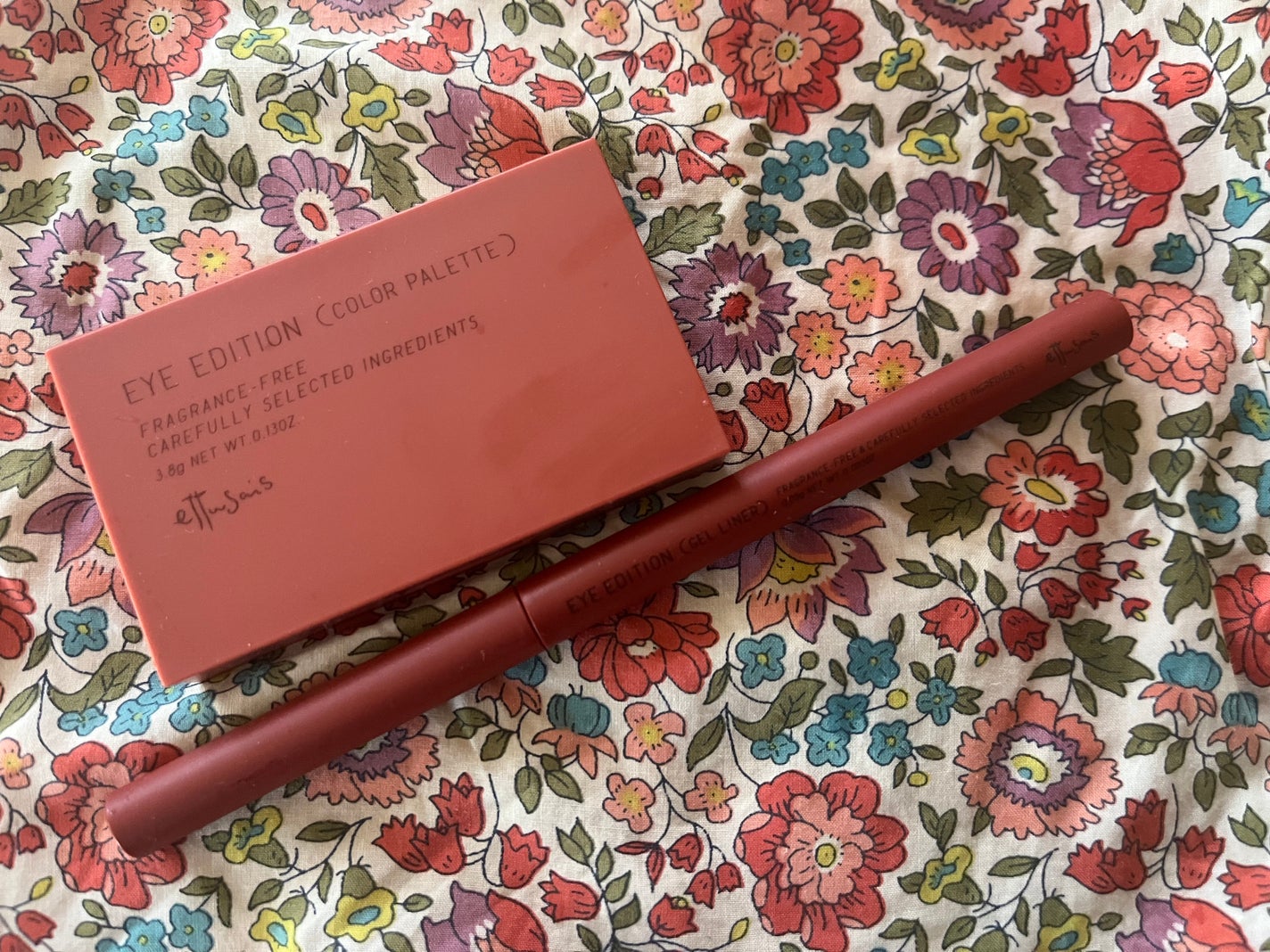 Jue on LIPS 「発売されるの待ってました♡大好きなエテュセさんの秋の新色♡No..」(1枚目)