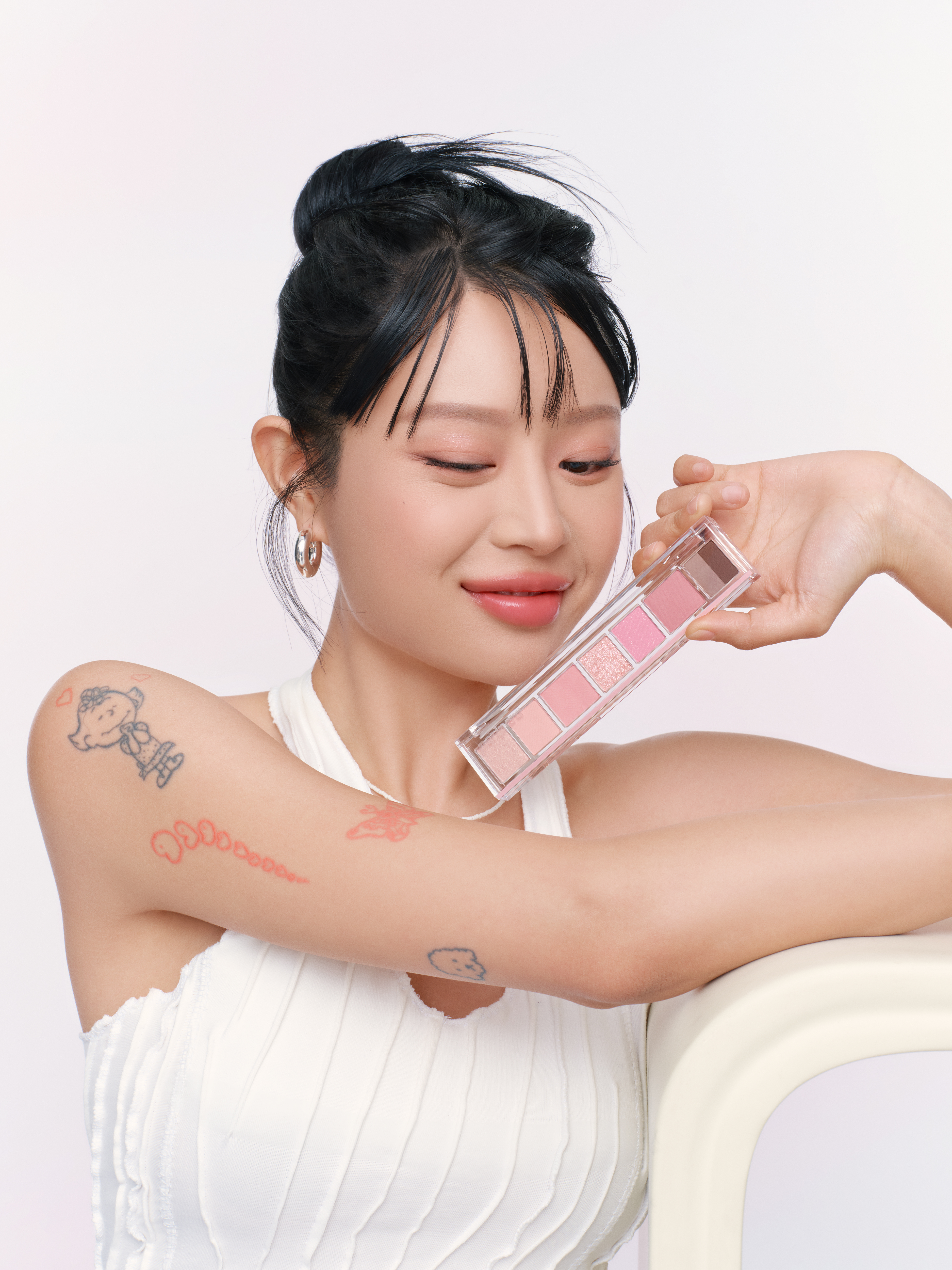 オール テイク ムード パレット(24AD)/PERIPERA/アイシャドウパレットを使ったクチコミ（2枚目）