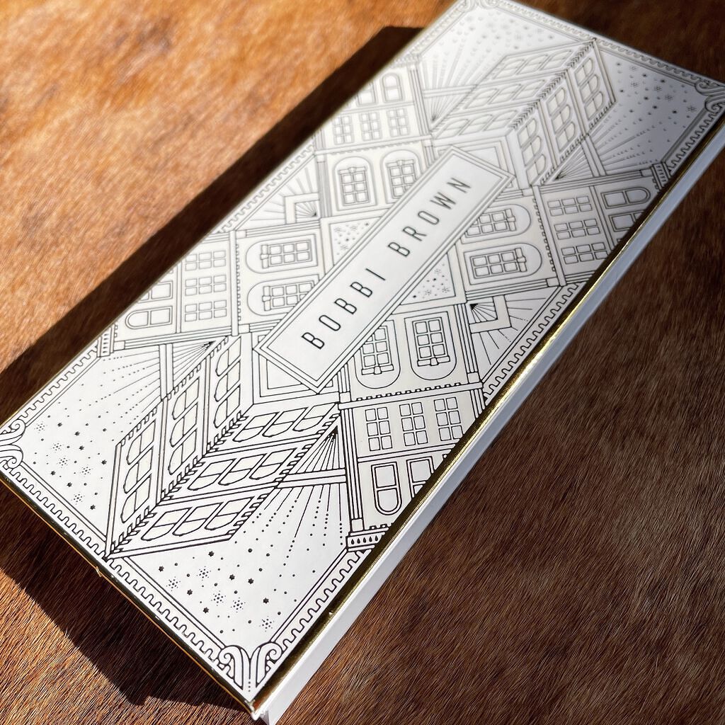 ゴールデン イリュージョン アイシャドウ パレット/BOBBI BROWN/アイシャドウパレットを使ったクチコミ（2枚目）