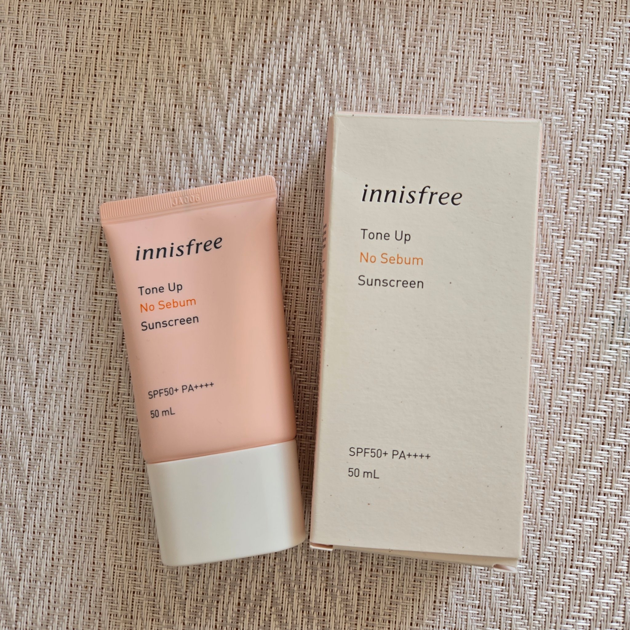 innisfree トーンアップ ノーセバム サンスクリーン SPF50+ PA++++のクチコミ「innisfree
トーンアップ ノーセバム サンスクリーン SPF50+ PA++++

人.....」（3枚目）