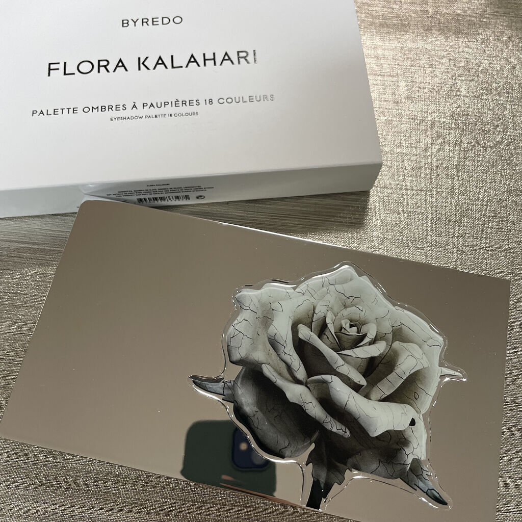 アイシャドウパレット フローラ カラハリ/BYREDO/アイシャドウパレットを使ったクチコミ（2枚目）
