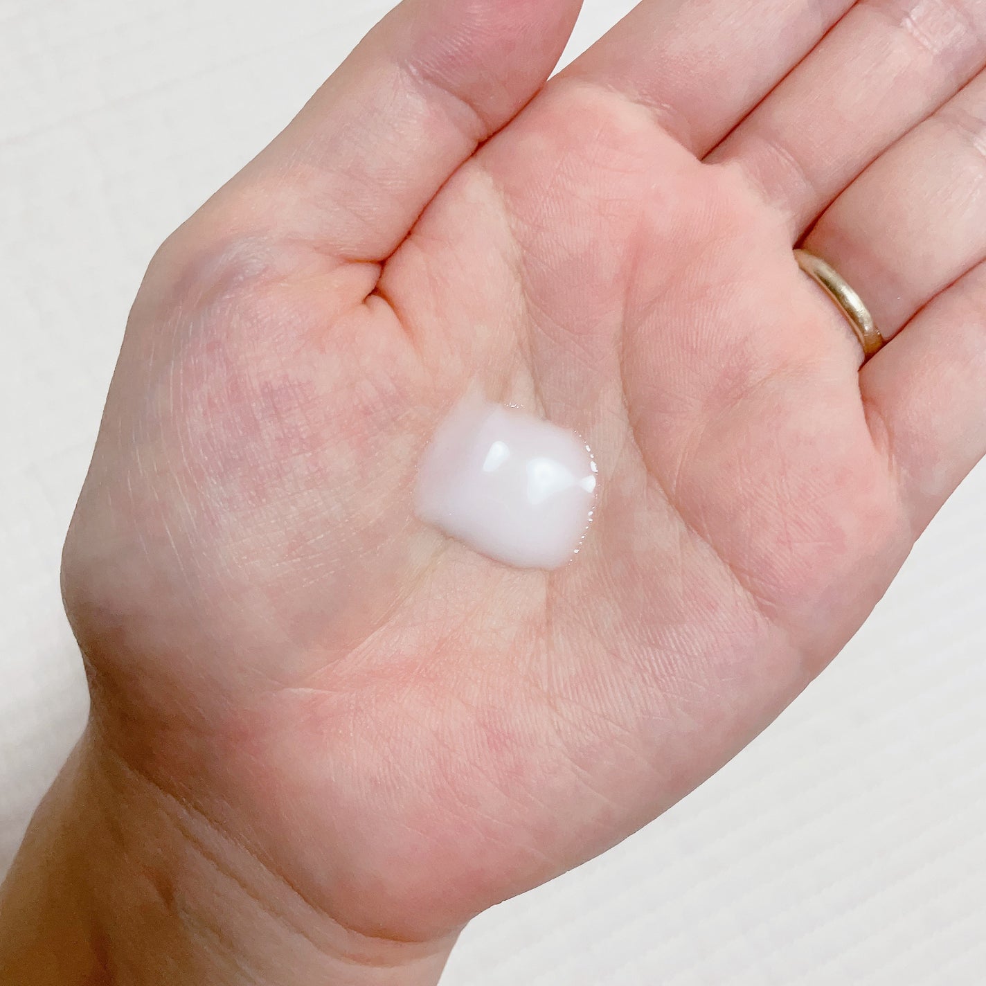 イドラクラリティ 薬用 トリートメント エッセンス ウォーター/DECORTÉ/化粧水を使ったクチコミ(2枚目)