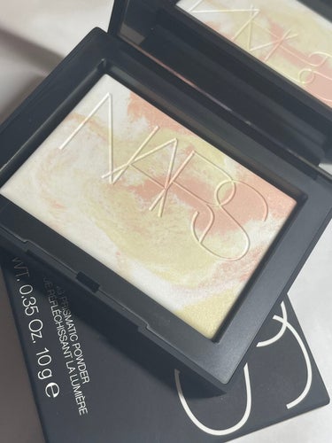 ライトリフレクティング プリズマティックパウダー/NARS/プレストパウダーを使ったクチコミ（2枚目）