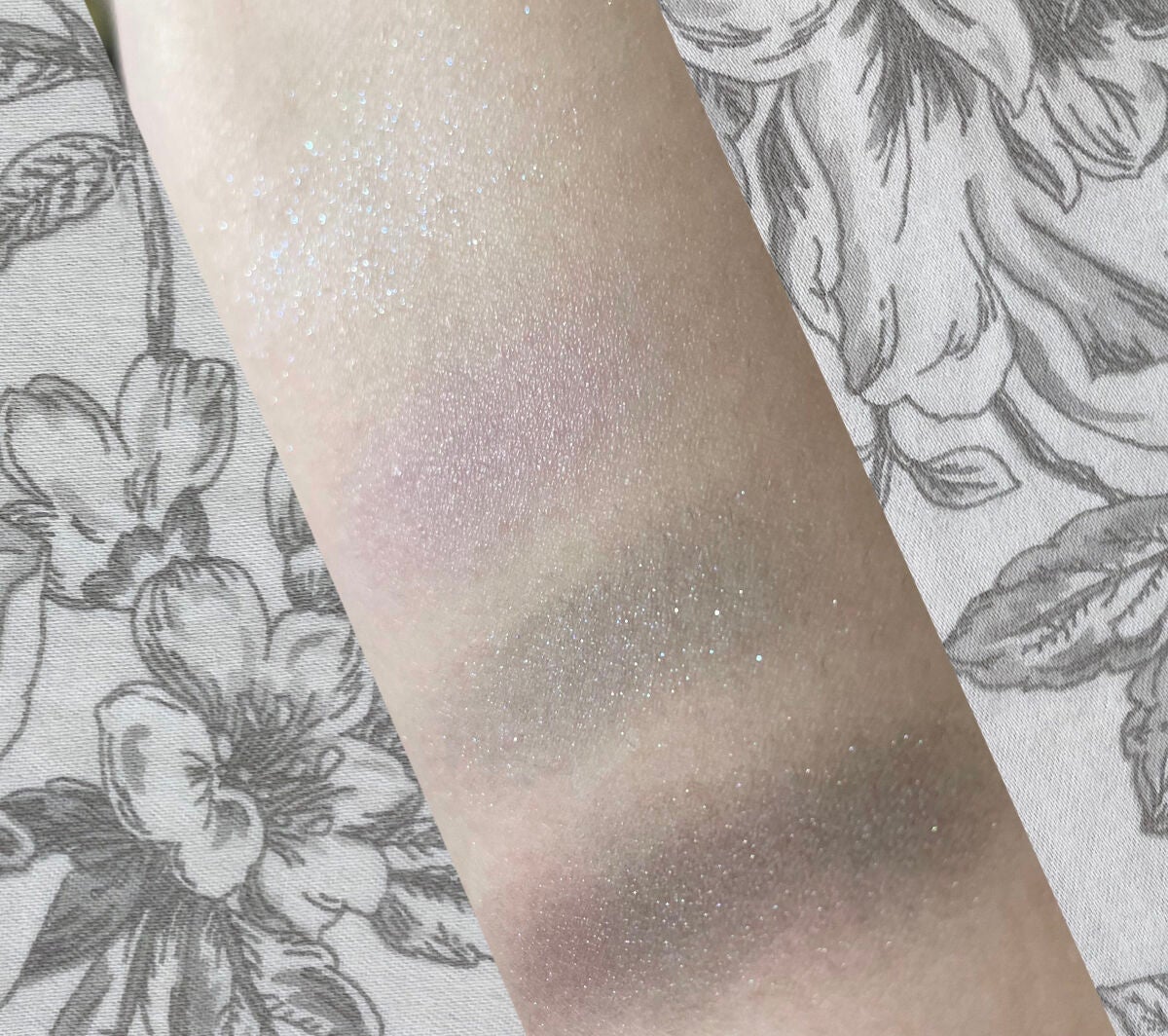 シグニチャー カラー アイズ/SUQQU/アイシャドウパレットを使ったクチコミ(3枚目)