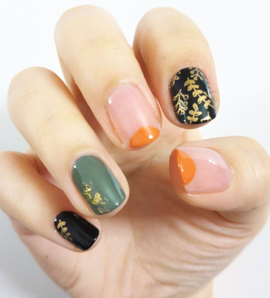 メタルカラーネイル ゴールド/キャンドゥ/マニキュアを使ったクチコミ（1枚目）