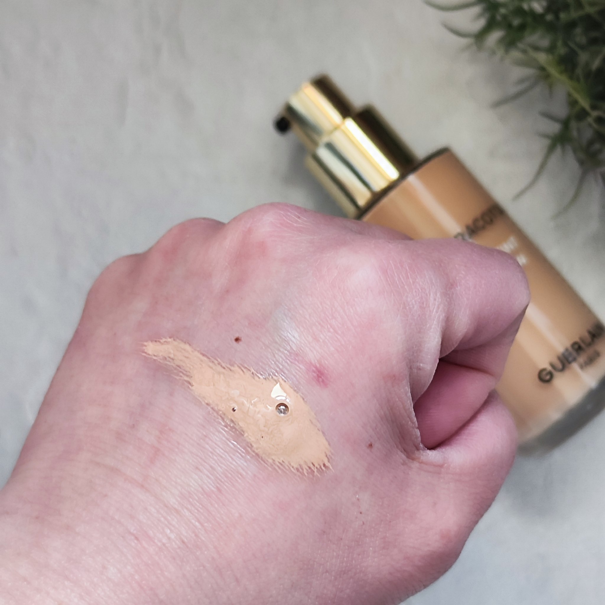 テラコッタ フルイド グロウ/GUERLAIN/リキッドファンデーションを使ったクチコミ（3枚目）