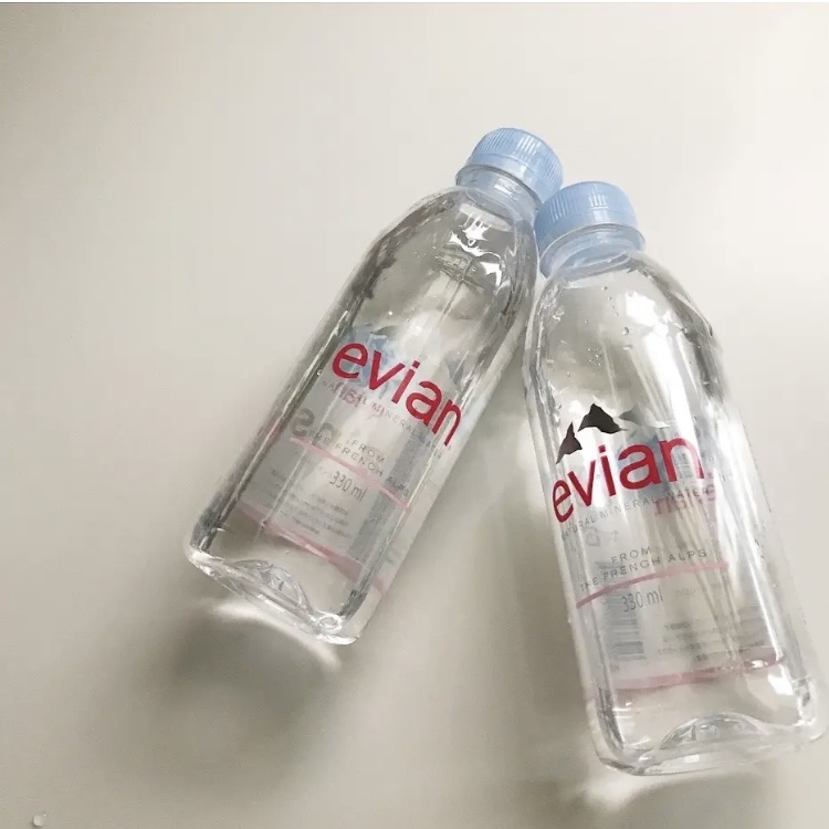 エビアン/伊藤園/ミネラルウォーターを使ったクチコミ（1枚目）