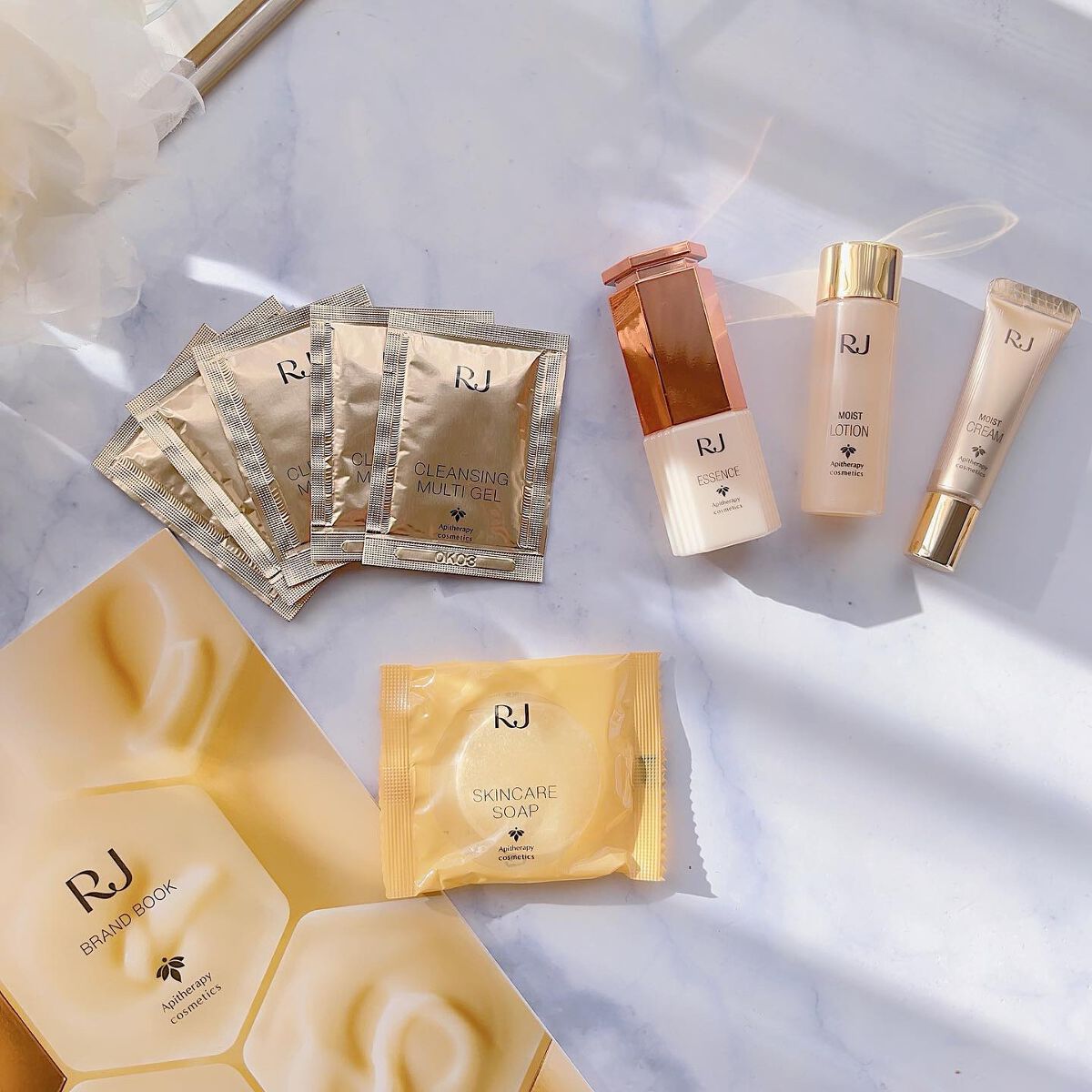 RJ トライアルセット/アピセラピーコスメティクス/スキンケアキットを使ったクチコミ(4枚目)