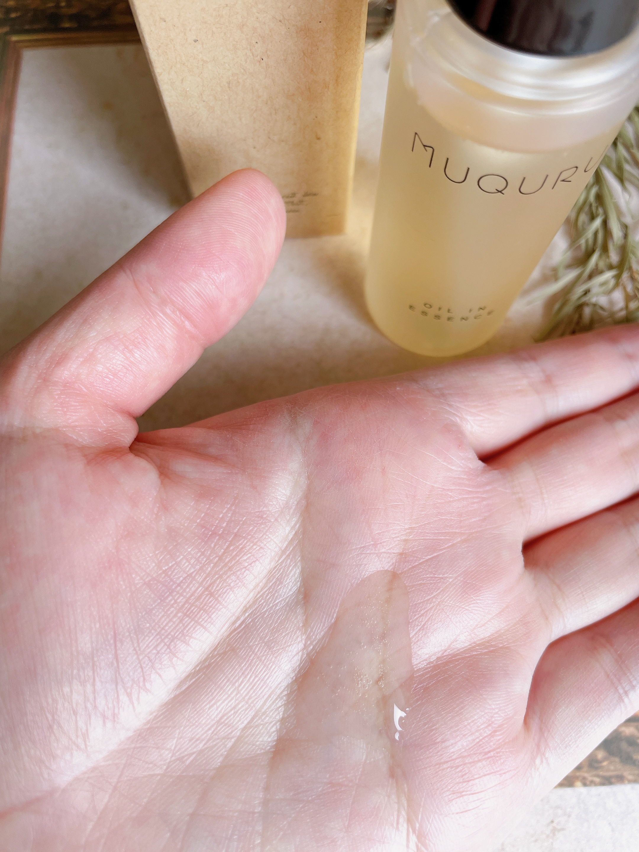 オイルインエッセンス/MUQURU/ブースター・導入液を使ったクチコミ（3枚目）