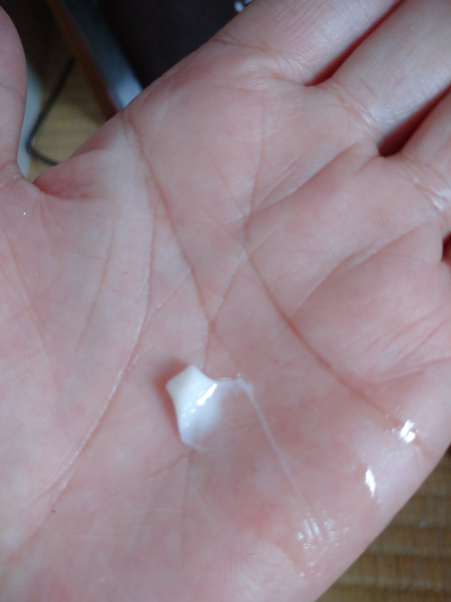 薬用足指さらさらクリーム/デオナチュレ/デオドラント・制汗剤を使ったクチコミ（2枚目）