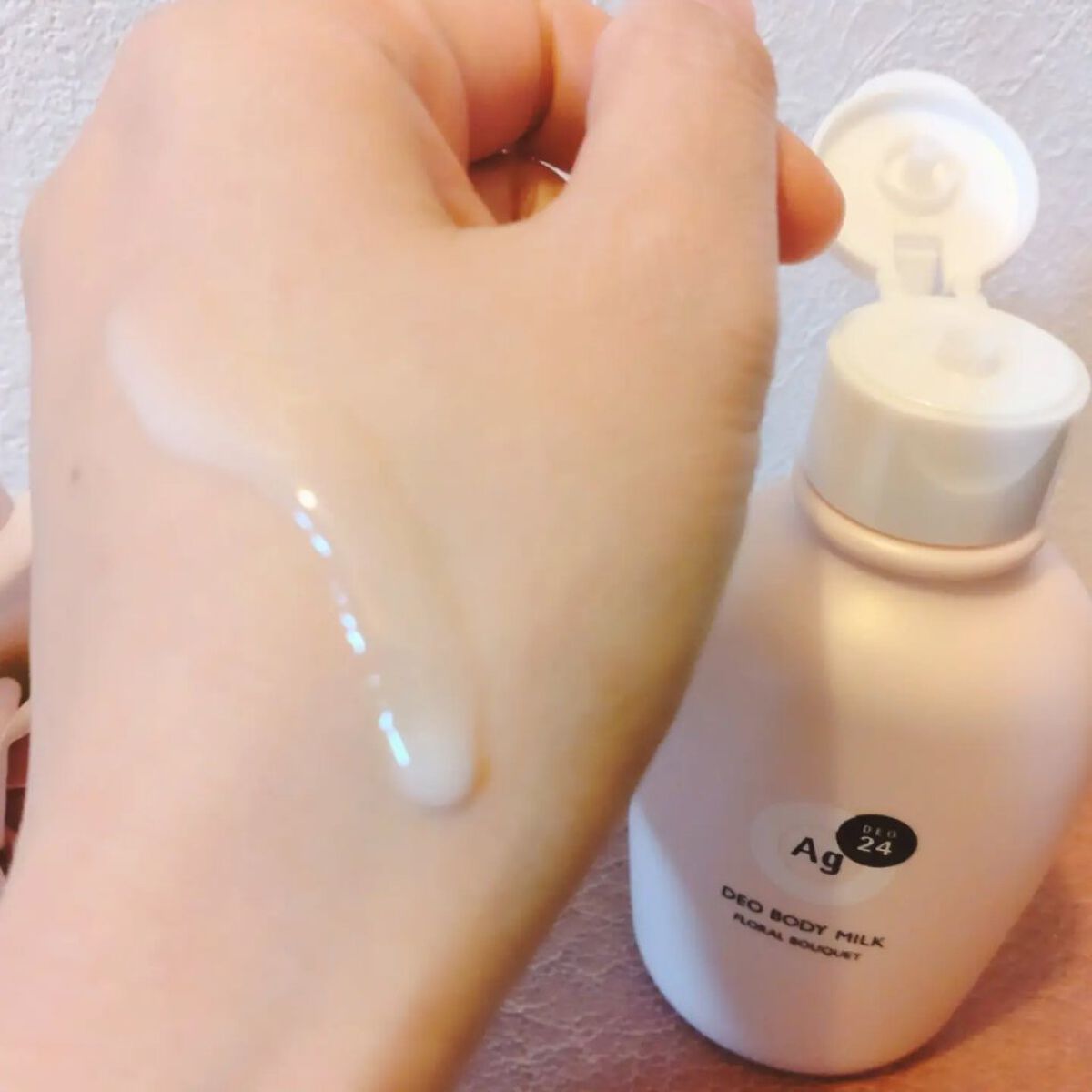 デオドラントボディミルク フローラルブーケ/エージーデオ24/ボディミルクを使ったクチコミ（3枚目）