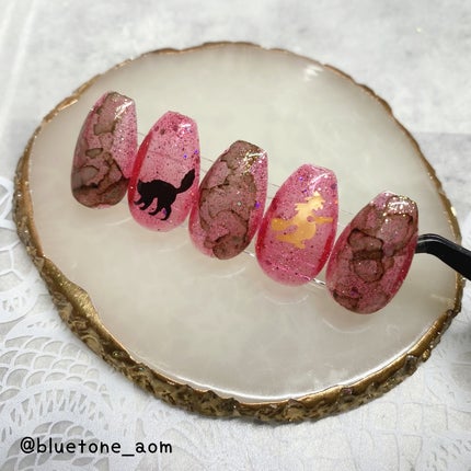 ⋆͛🦖⋆͛aomi on LIPS 「投稿時期を逃したハロウィンっぽネイルたち放出していきます!🎃🦇..」(4枚目)