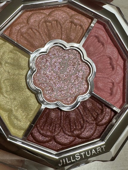 ジルスチュアート ブルームクチュール アイズ ジュエルドブーケ/JILL STUART/アイシャドウパレットを使ったクチコミ(2枚目)