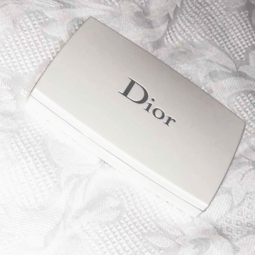 スノー ルミナス パーフェクト ファンデーション/Dior/パウダーファンデーションを使ったクチコミ(1枚目)